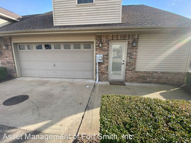 Foto del edificio - 4 br, 2.5 bath House - 8401 Hanna Court - ...