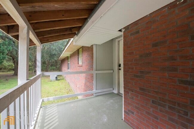 Building Photo - 332 Bessie Ln