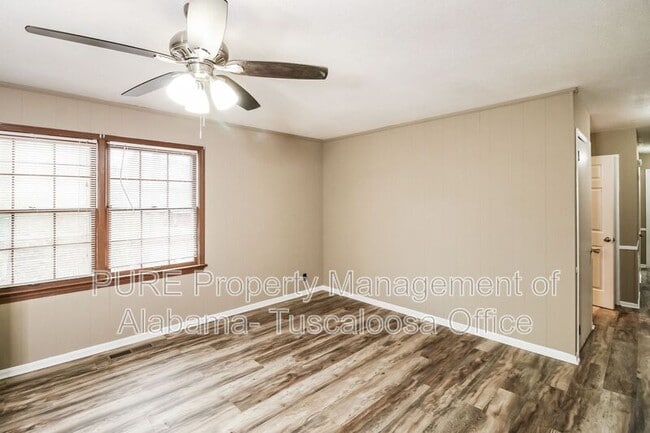 Building Photo - 3001 Green Grove Cir NE