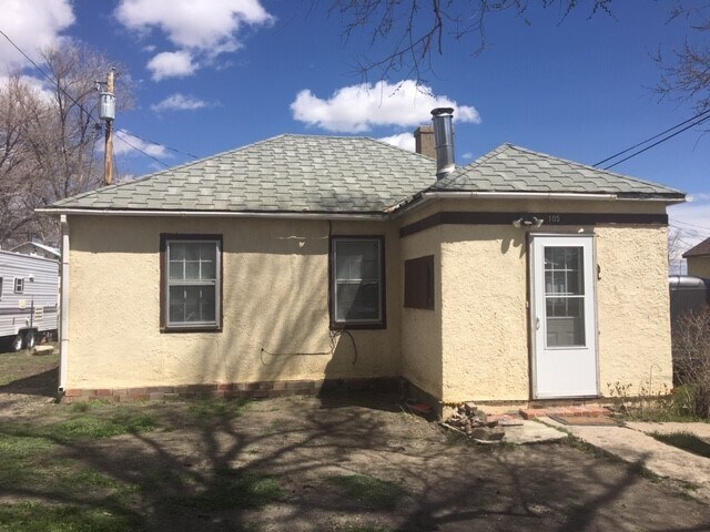 Primary Photo - 105 S 8th St