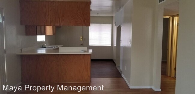 Building Photo - 2 br, 1 bath Apartment - 407 Knott St. A-B