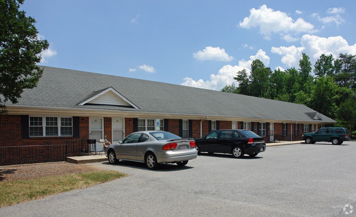 Building Photo - 2314B N Centennial St