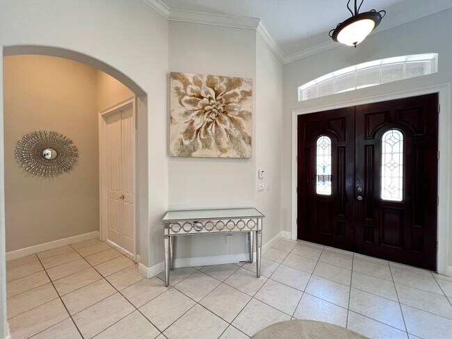 Foto del edificio - GORGEOUS SINGLE FAMILY HOME - PROPERTY  FU...