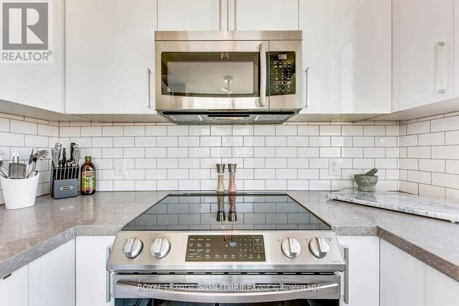 Photo du bâtiment - 3504 Hurontario St