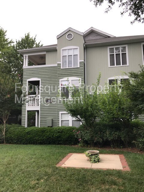Primary Photo - 1210 Westview Ln