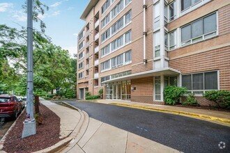 Building Photo - 350 G St SW
