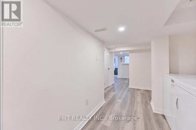 Building Photo - 406 Nairn Ave