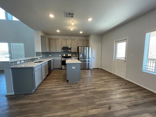 Foto del edificio - 17413 Palo Corona Ln