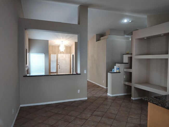 Foto del edificio - Upgraded Single Story house for rent