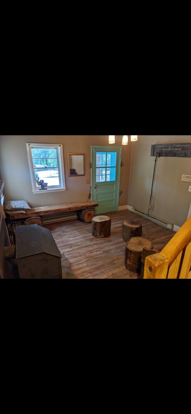 Foto del edificio - 211 Dogwood Ln
