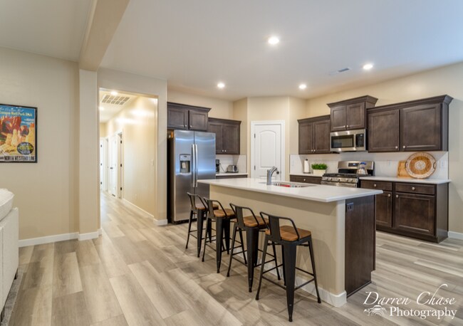 Foto del edificio - 589 Alserio Ln