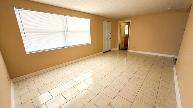 Foto del edificio - 4102 Highland Loop
