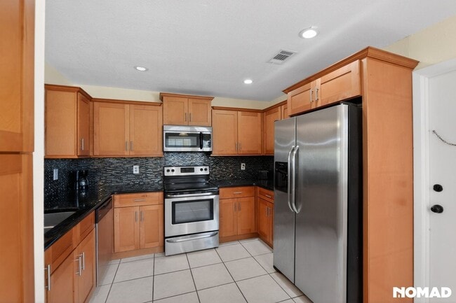 Building Photo - 293 Chicago Woods Cir