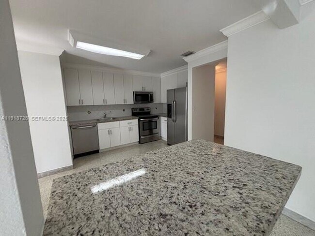 Foto del edificio - 3652 SW 22nd Terrace