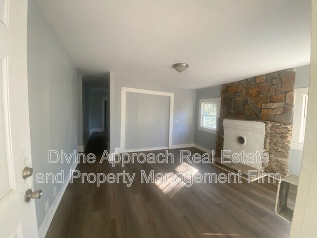 Foto del edificio - 5517 Sugar Ray Dr
