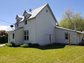 Building Photo - 440 W 1st N