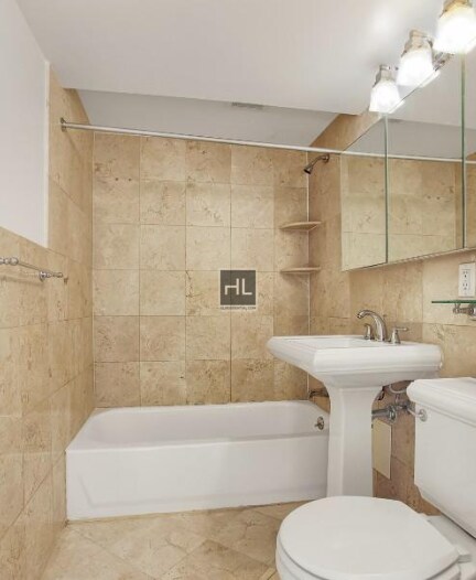 Building Photo - 330 E 100th St