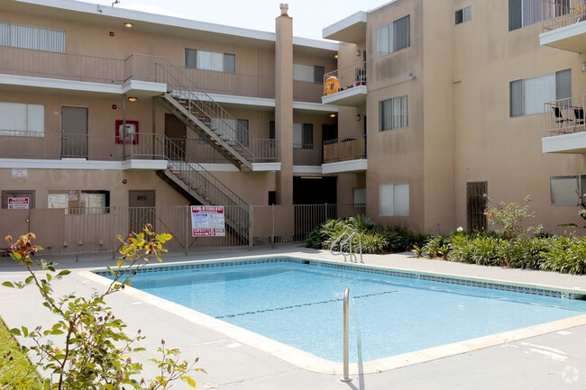 Village Pointe Apartments Hawthorne Ca
