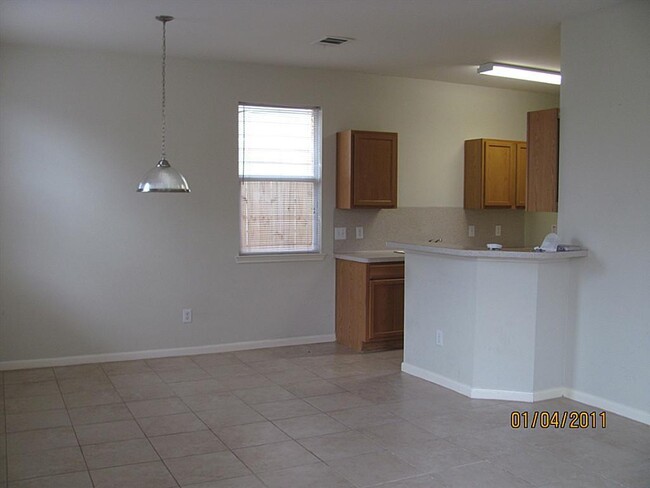 Building Photo - 6427 Waldron Dr