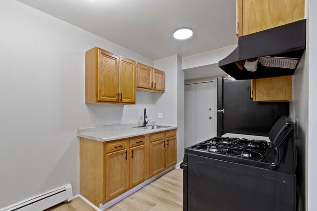 Building Photo - The Courts Apartment Homes