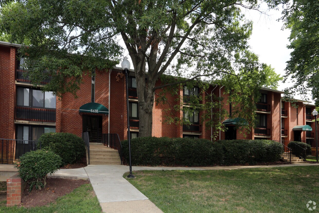 Spark Oxon Hill Apartments 6441 Livingston Rd Oxon Hill, MD