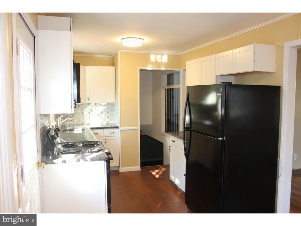Foto principal - 113 W Rutherford Dr