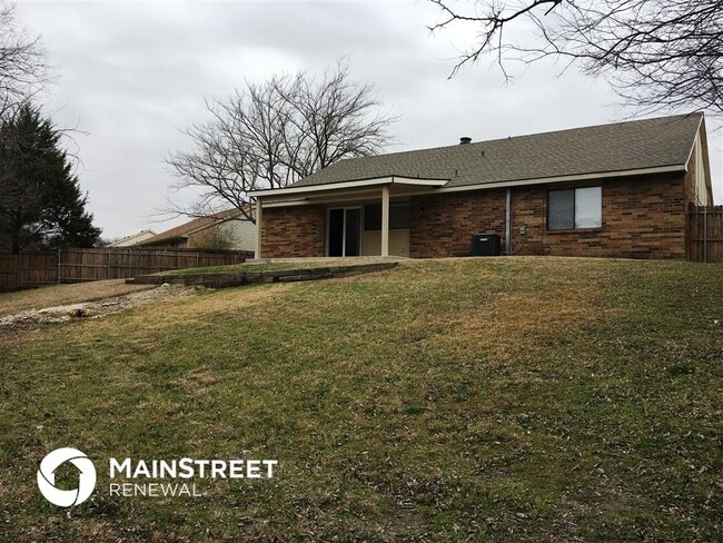 Building Photo - 508 Nora Ln