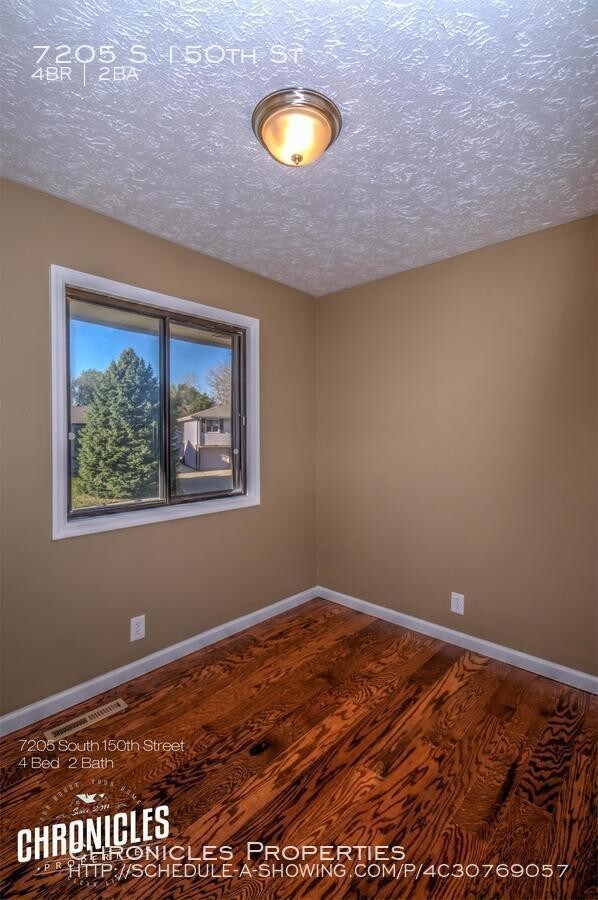 Foto del edificio - 7205 S 150th St