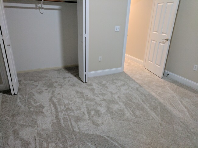 Building Photo - 306 Southwest Carriage Drive