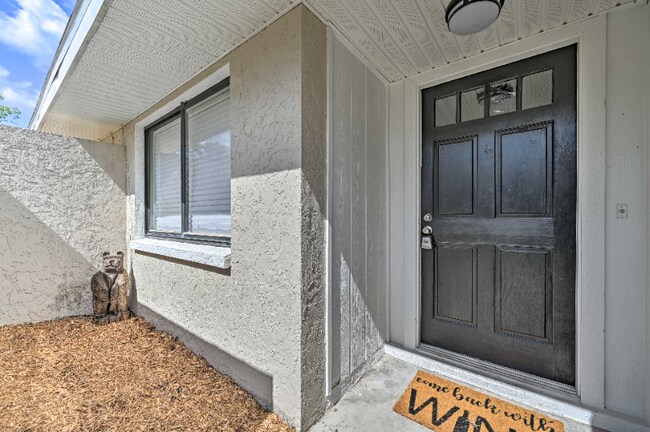 Foto del edificio - 5120 Nashville Dr