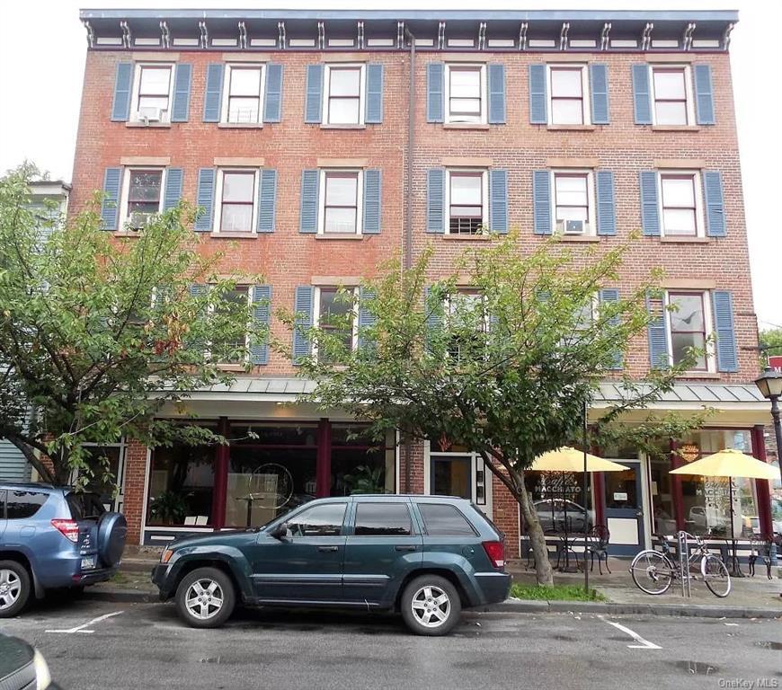 97 Liberty St Unit 3N, Newburgh, NY 12550 Room for Rent in Newburgh