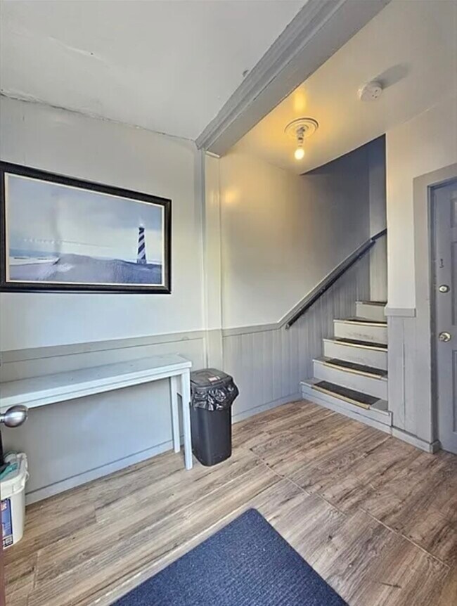 Entrada lateral - 81 Morton St