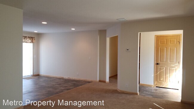 Building Photo - 3 br, 2 bath House - 406 Roxy Lane