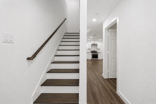 Foto del edificio - 1056 North Ln