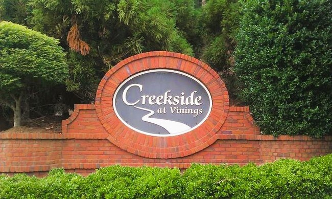 Foto del edificio - 211 Creekway Crossing SE