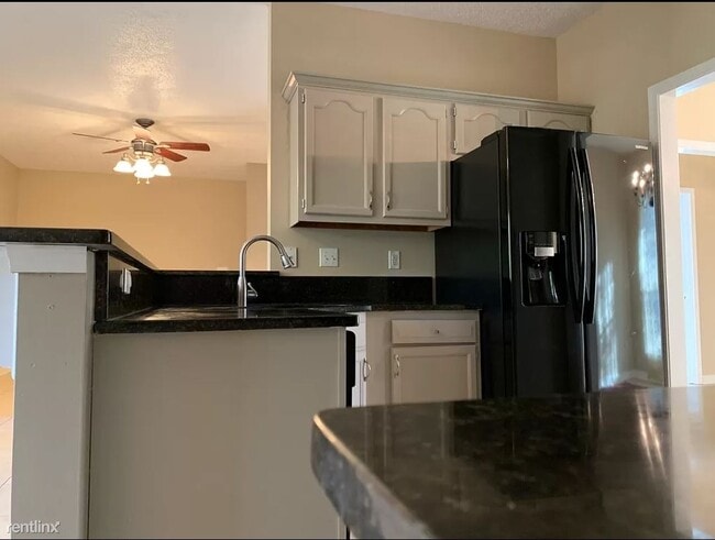 Building Photo - 4 br, 3 bath House - 67168 Locke St