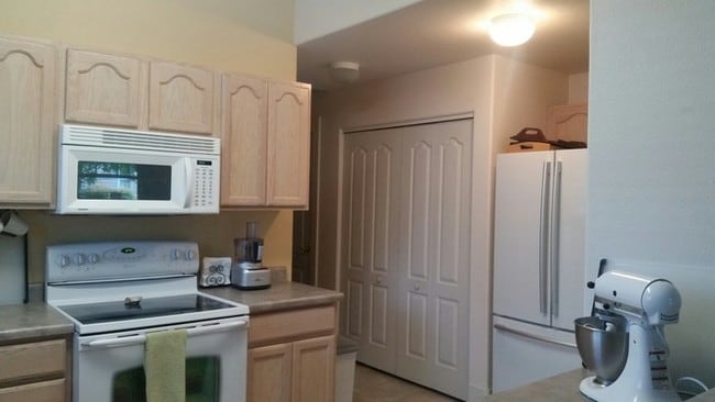 Building Photo - Great 55 + Fruita community.