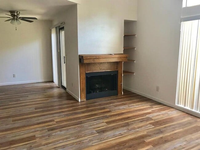 Building Photo - Beautifully Updated 2 Bed 1.5 Bath Condo in Merced Gated Community - Private Backyard! Community ...