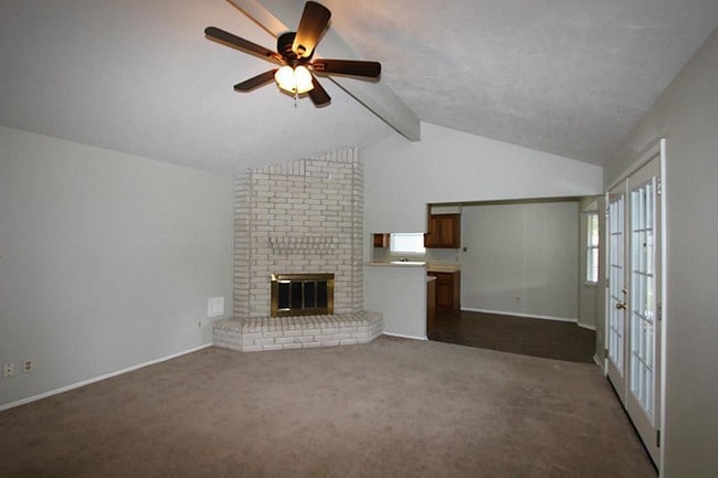 Building Photo - 4330 Maple Cross Dr