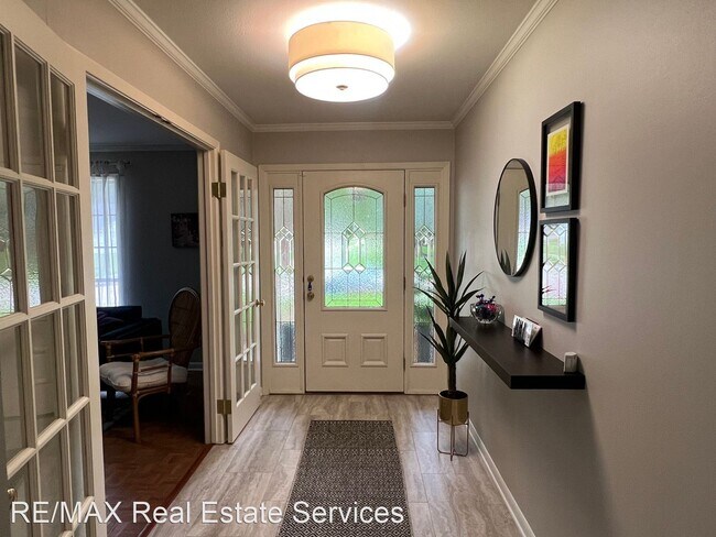 Building Photo - 4 br, 3 bath House - 541 Dunmoreland Drive