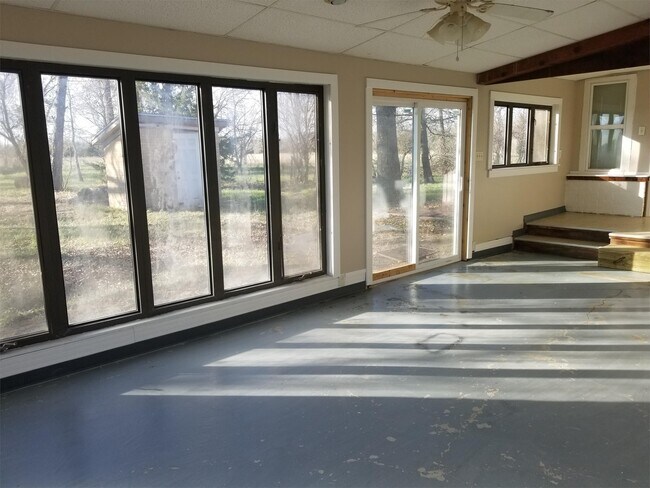 Building Photo - 1509 N Prairie Creek Rd