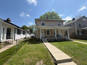 Building Photo - 3729 N Kenwood Ave