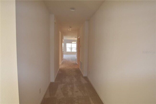 Building Photo - 173 LUXMORE Rd