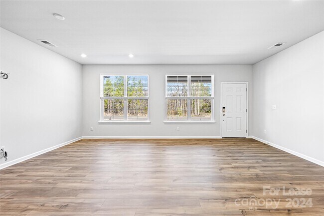Building Photo - 7832 Nelson Rd