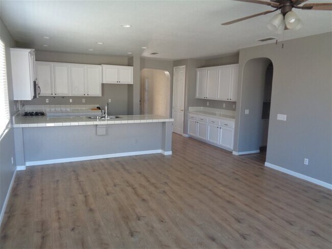 Building Photo - 1157 Silver Spur Way