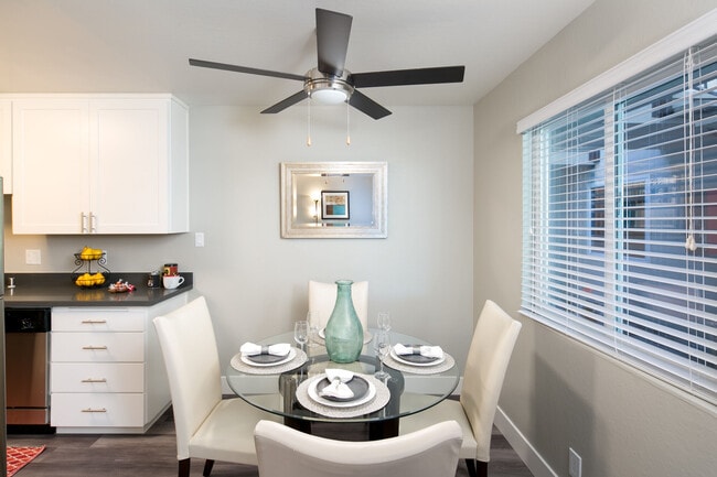 Building Photo - Vivante Apartments