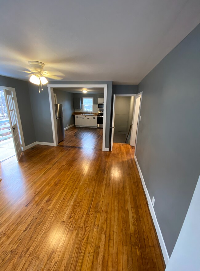Building Photo - 331 Murrell St