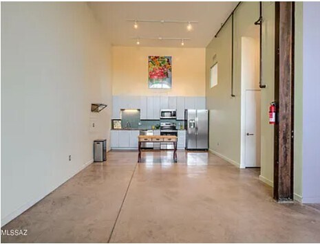 Foto del edificio - 1001 E 17th St