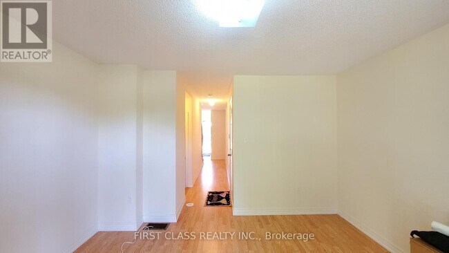 Building Photo - 40 Roy Grv Wy