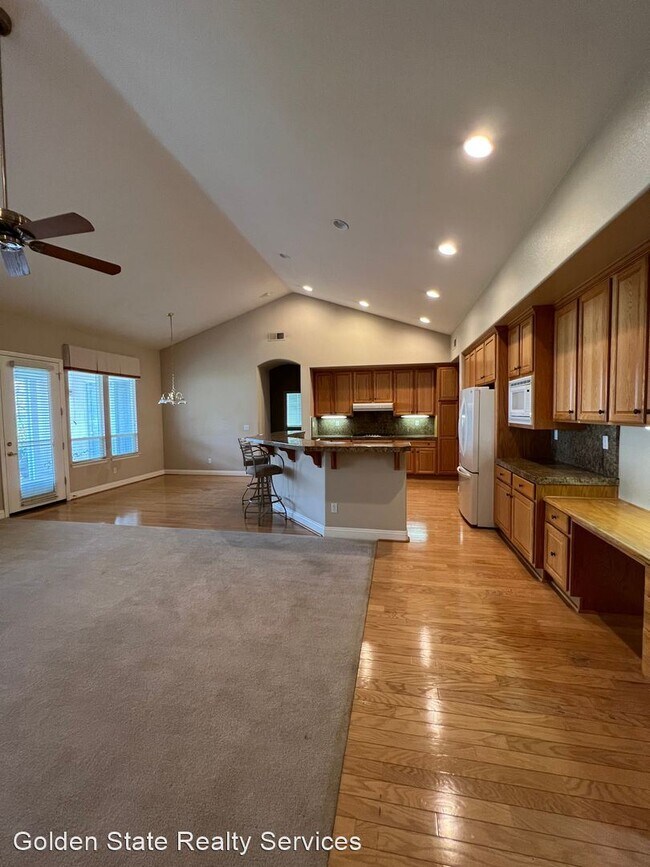 Building Photo - 4 br, 2 bath House - 11441 White Doe Ct